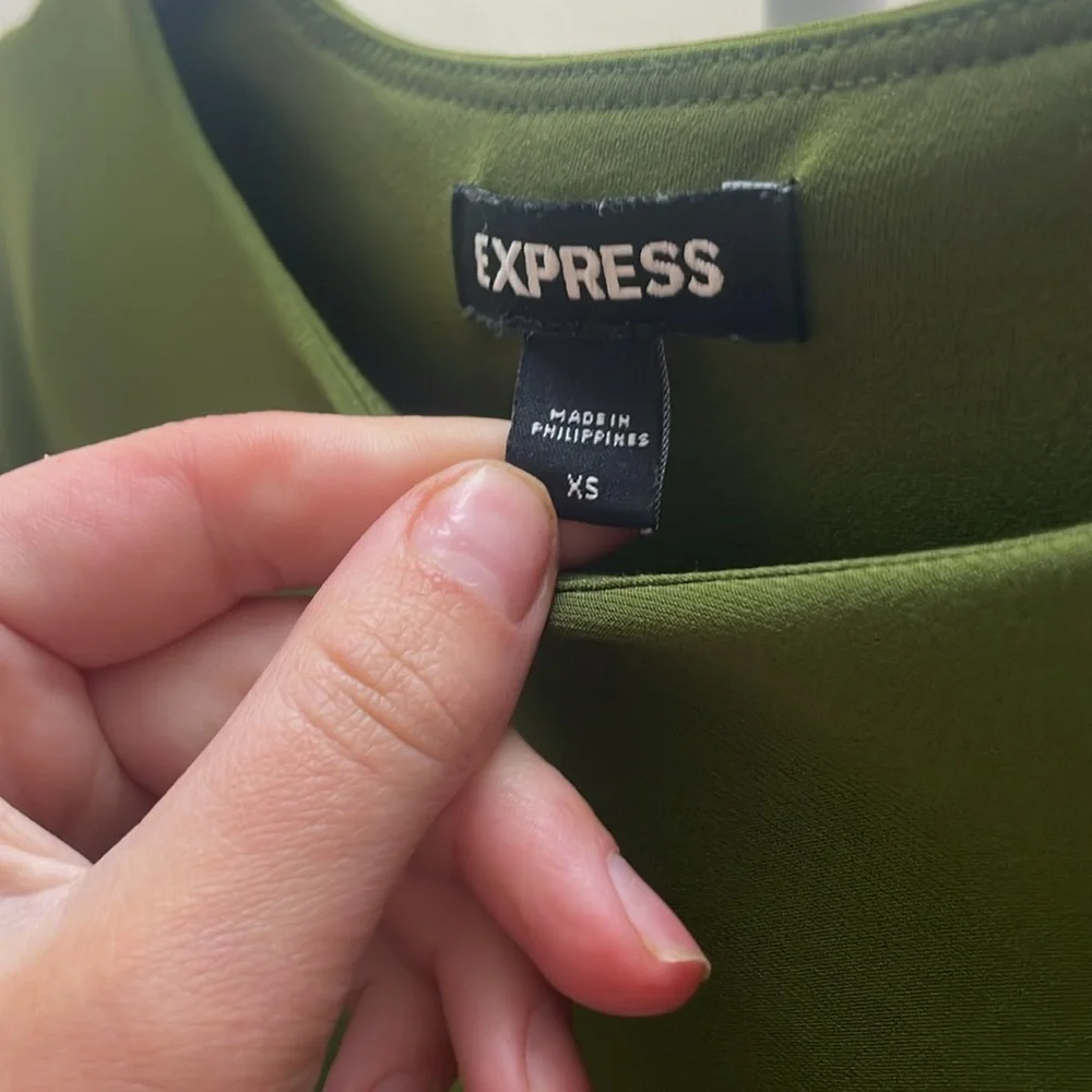 Express Draped Top - Picture 2 of 2